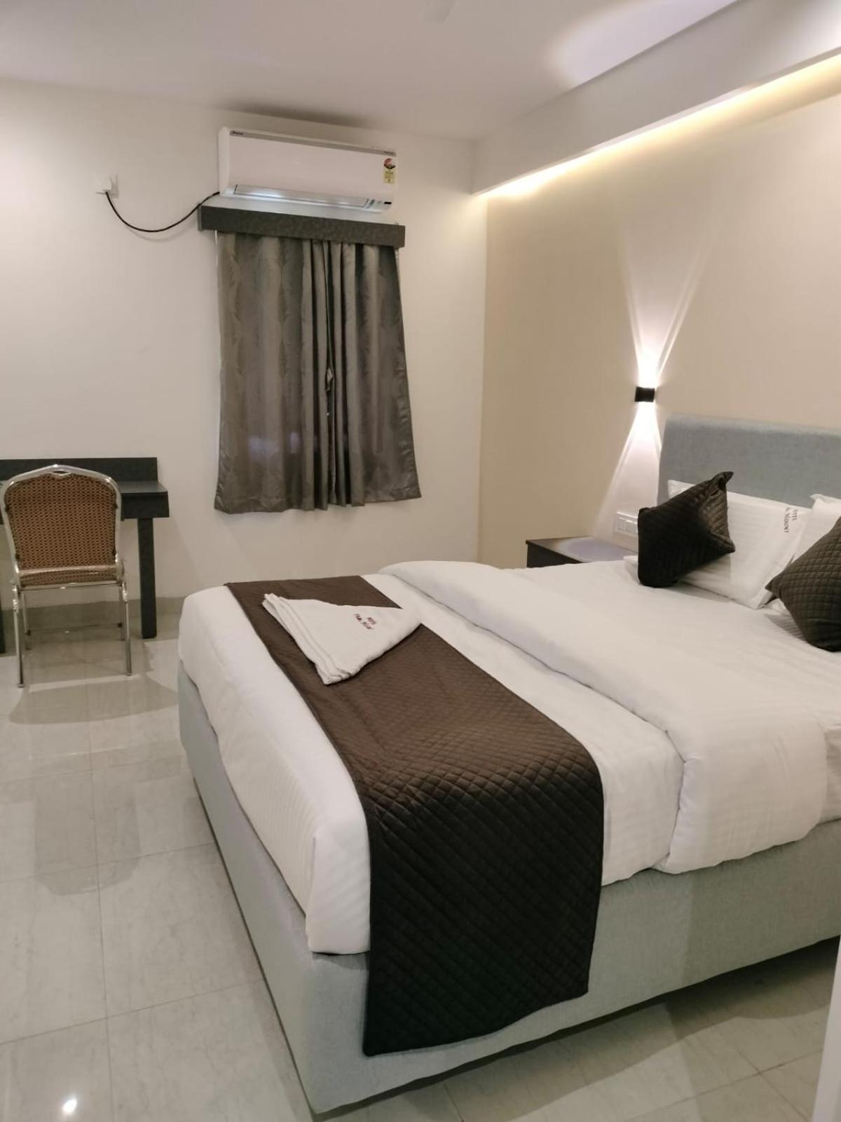 ויסאקפאטנם Hotel Paramount מראה חיצוני תמונה